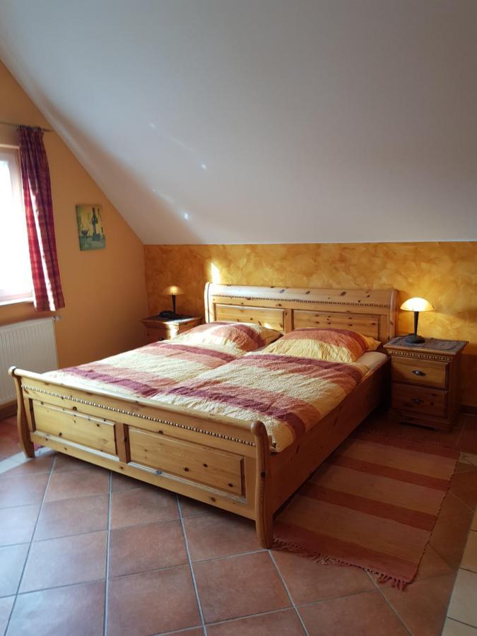 Weingut Und Gaestehaus Henrici Friesenheim is an Ortsgemeinde Esterno foto