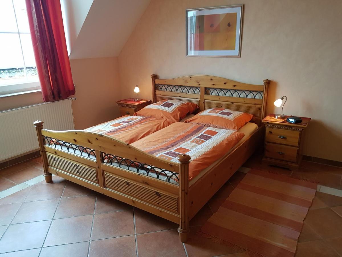 Weingut Und Gaestehaus Henrici Friesenheim is an Ortsgemeinde Esterno foto